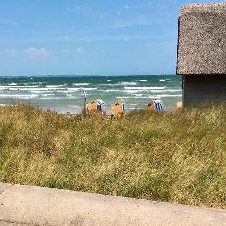 Apartment Strandallee, Scharbeutz, Direkte Strandlage